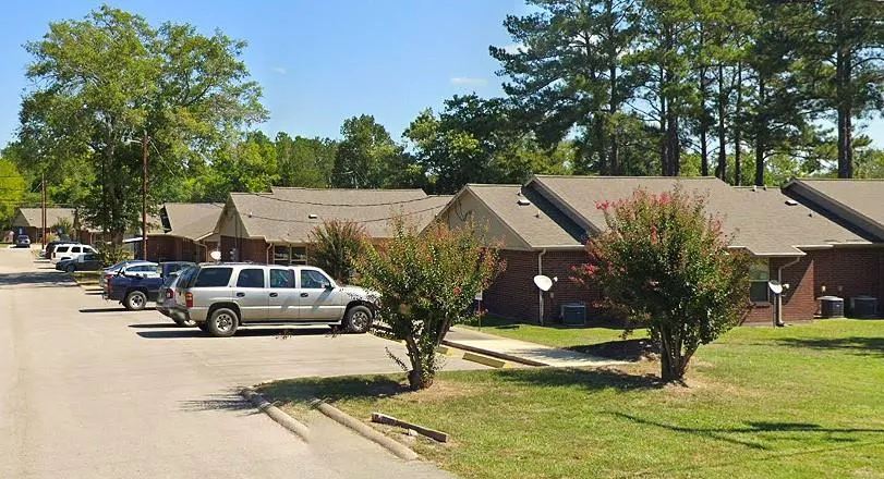 545 E 1st Street Groveton, TX 75845