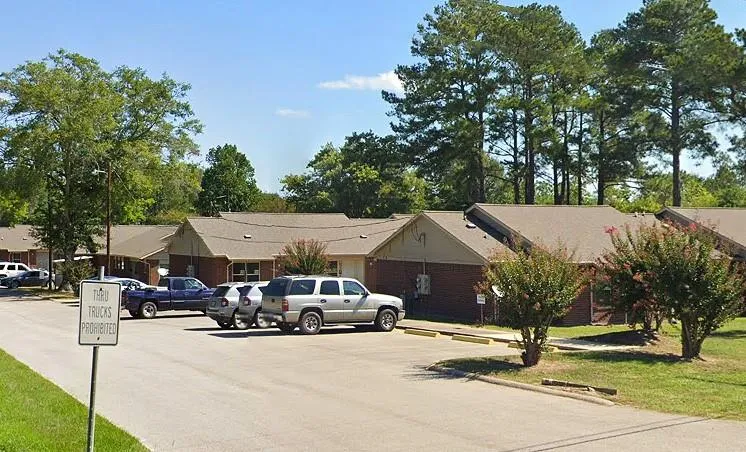545 E 1st Street Groveton, TX 75845