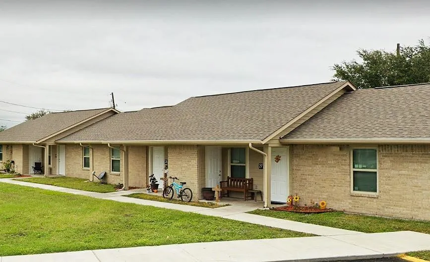 500 W Freeman Street Mathis, TX 78368