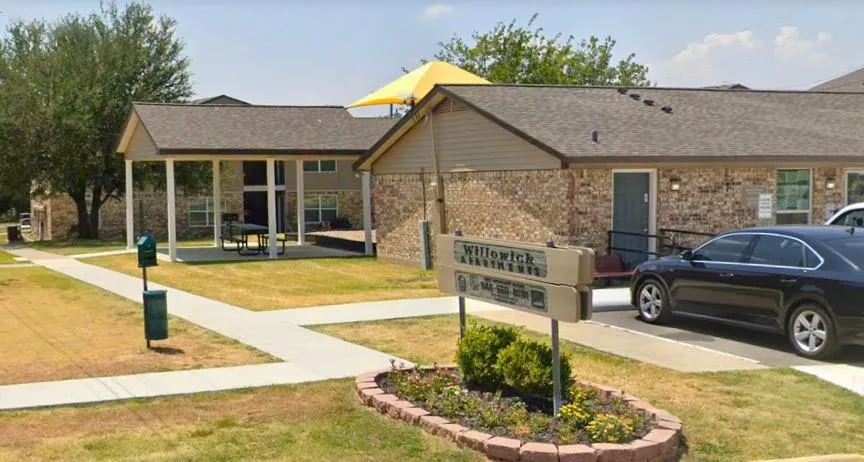 1501 Newland Dr Gainesville, TX 76240