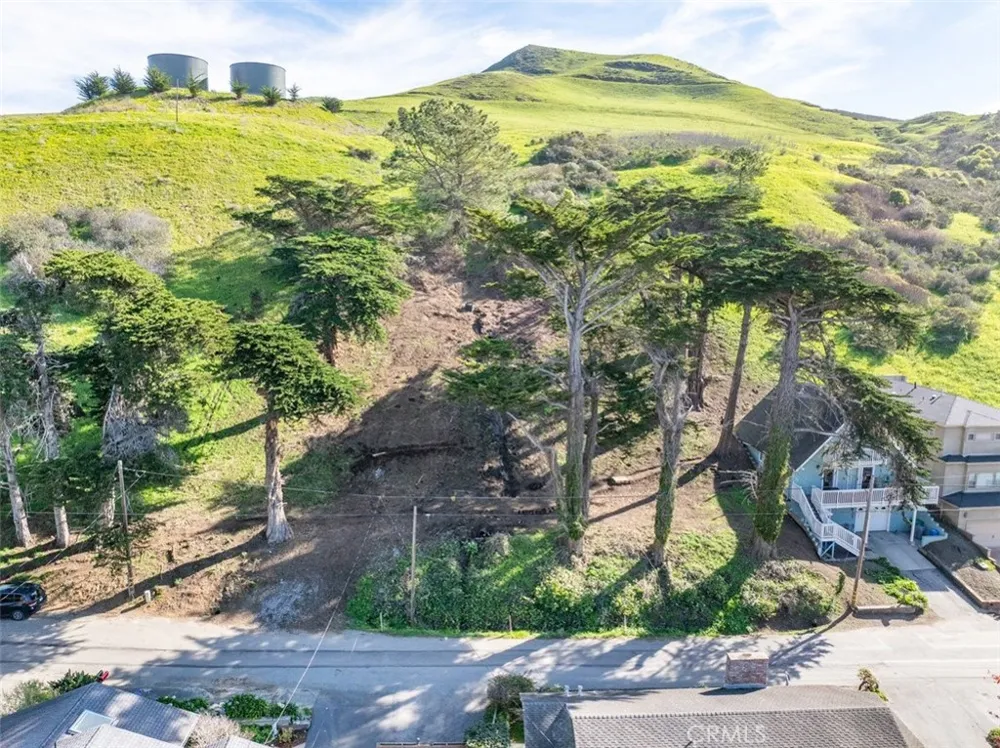 3064 Gilbert Cayucos, CA 93430