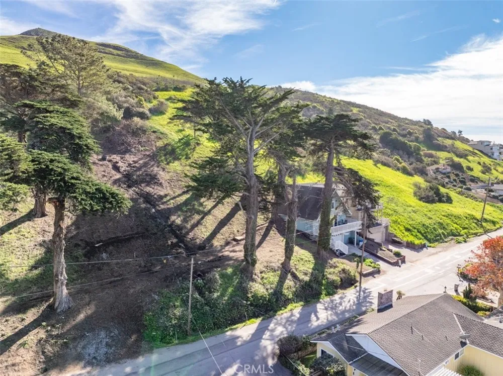 3064 Gilbert Cayucos, CA 93430