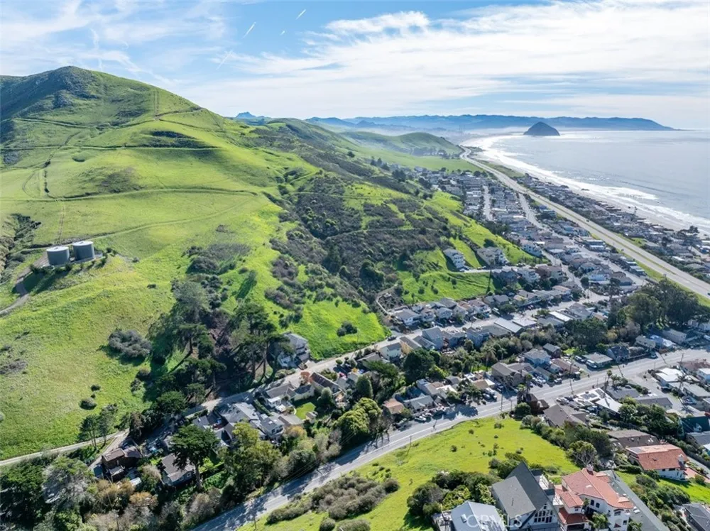 3064 Gilbert Cayucos, CA 93430