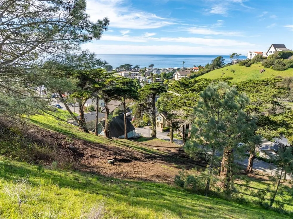 3064 Gilbert Cayucos, CA 93430