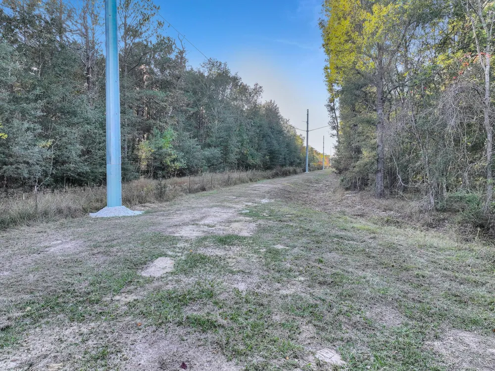 County Road 2058 Hull, TX 77564