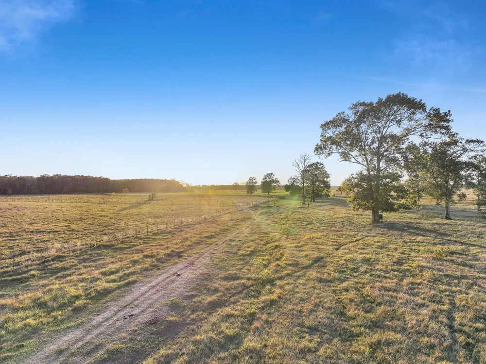 County Road 2058 Hull, TX 77564