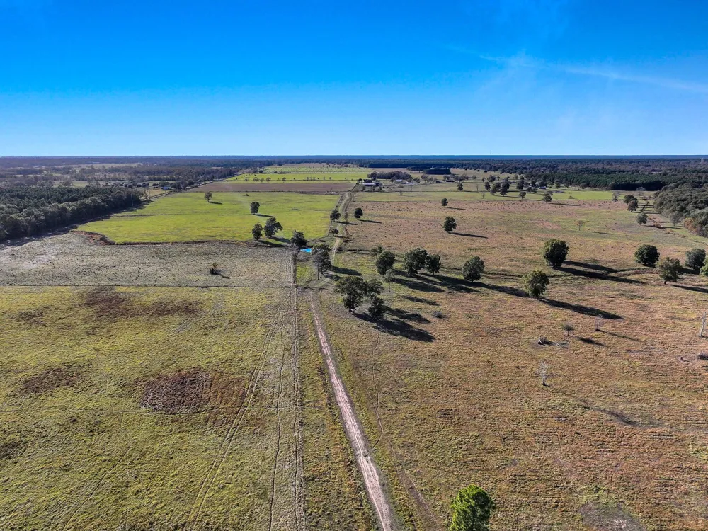 County Road 2058 Hull, TX 77564