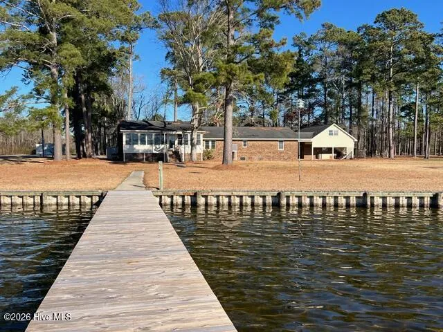 651 Smith Shore Road Belhaven, NC 27810