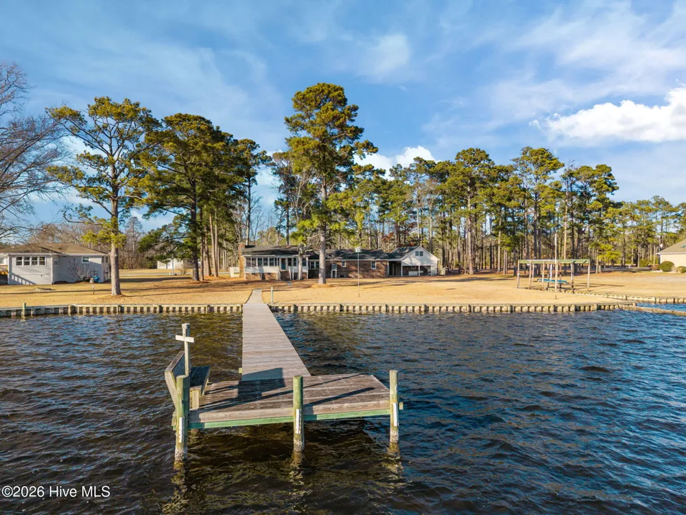 651 Smith Shore Road Belhaven, NC 27810