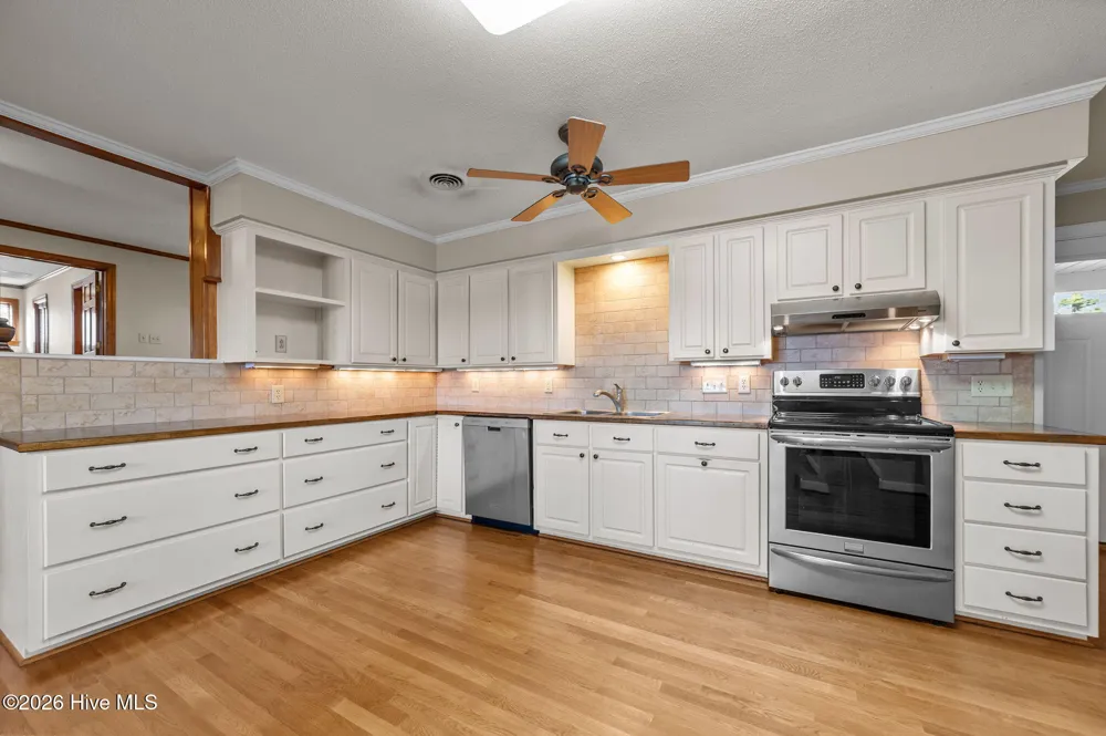 651 Smith Shore Road Belhaven, NC 27810