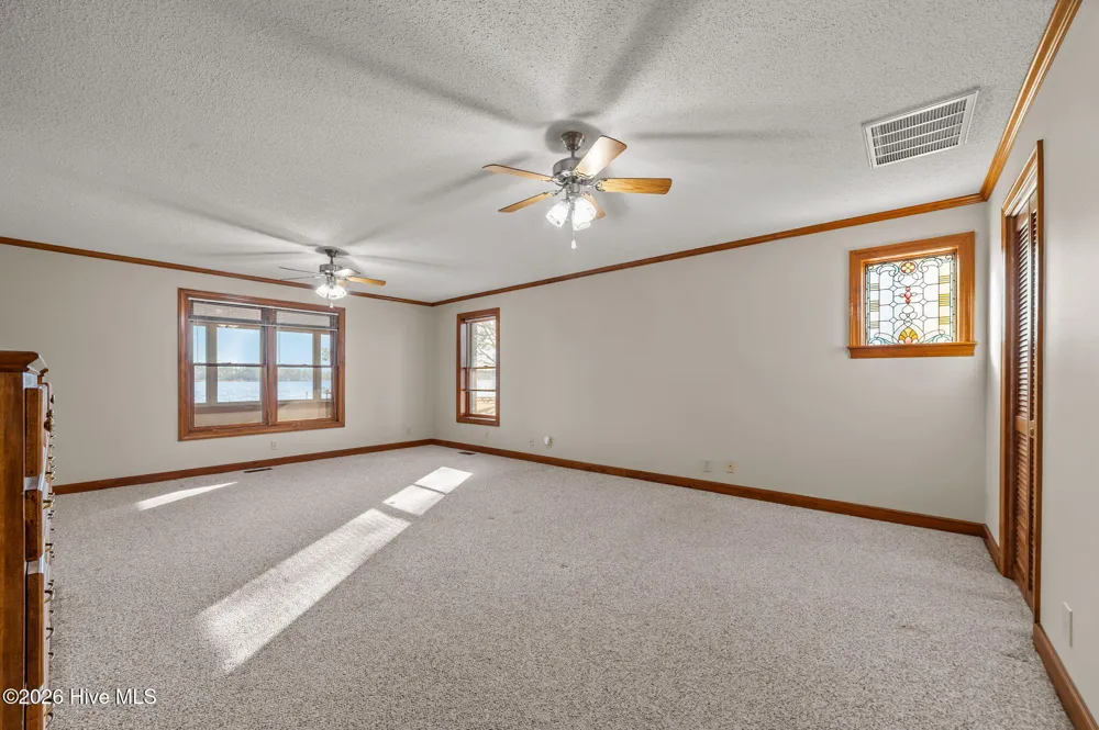 651 Smith Shore Road Belhaven, NC 27810