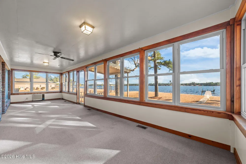 651 Smith Shore Road Belhaven, NC 27810