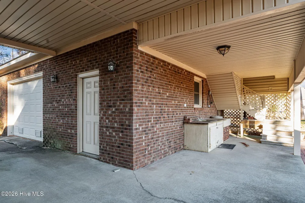651 Smith Shore Road Belhaven, NC 27810