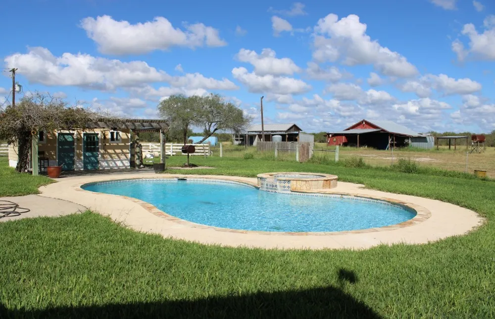 375 W County Road 401 Road Premont, TX 78355