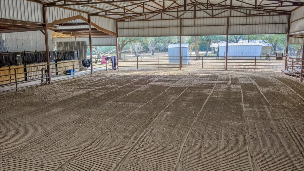 8775 Lone Star Road Washington, TX 77880