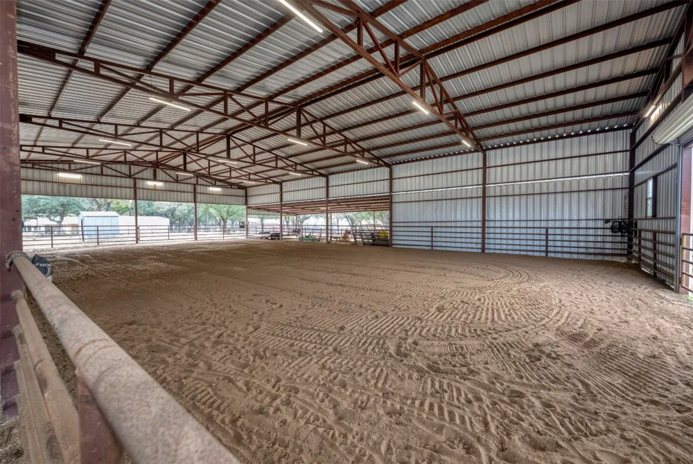 8775 Lone Star Road Washington, TX 77880