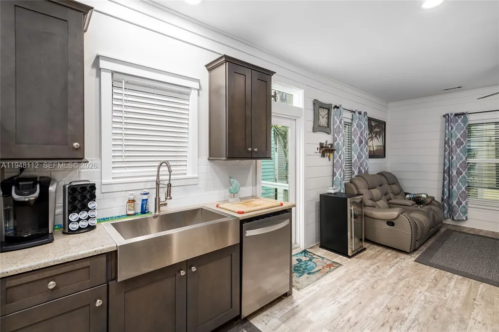 101 11th Street Ocean, Unit 17 Marathon, FL 33050