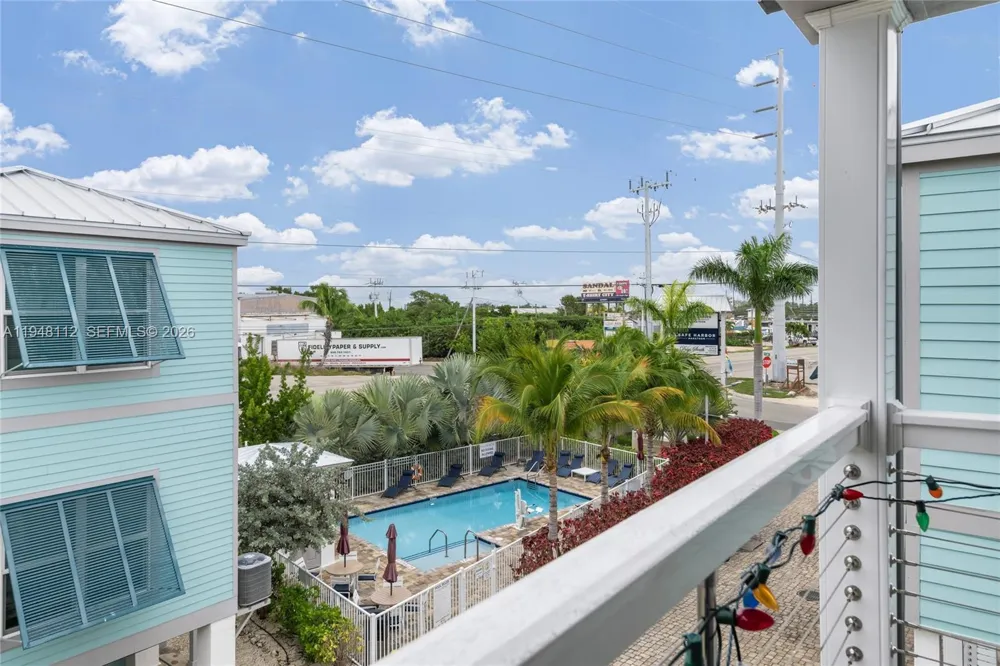 101 11th Street Ocean, Unit 17 Marathon, FL 33050