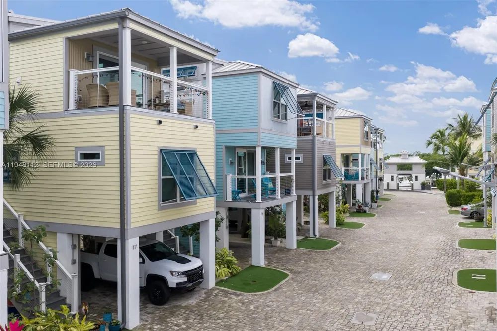 101 11th Street Ocean, Unit 17 Marathon, FL 33050