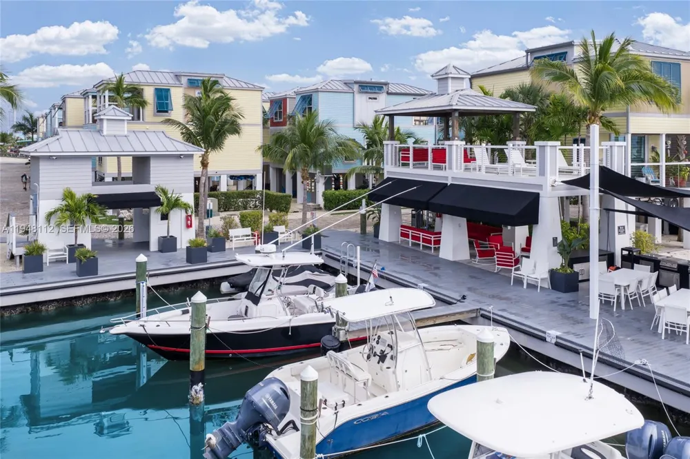 101 11th Street Ocean, Unit 17 Marathon, FL 33050