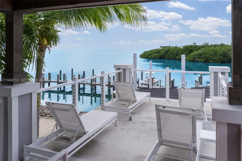 101 11th Street Ocean, Unit 17 Marathon, FL 33050