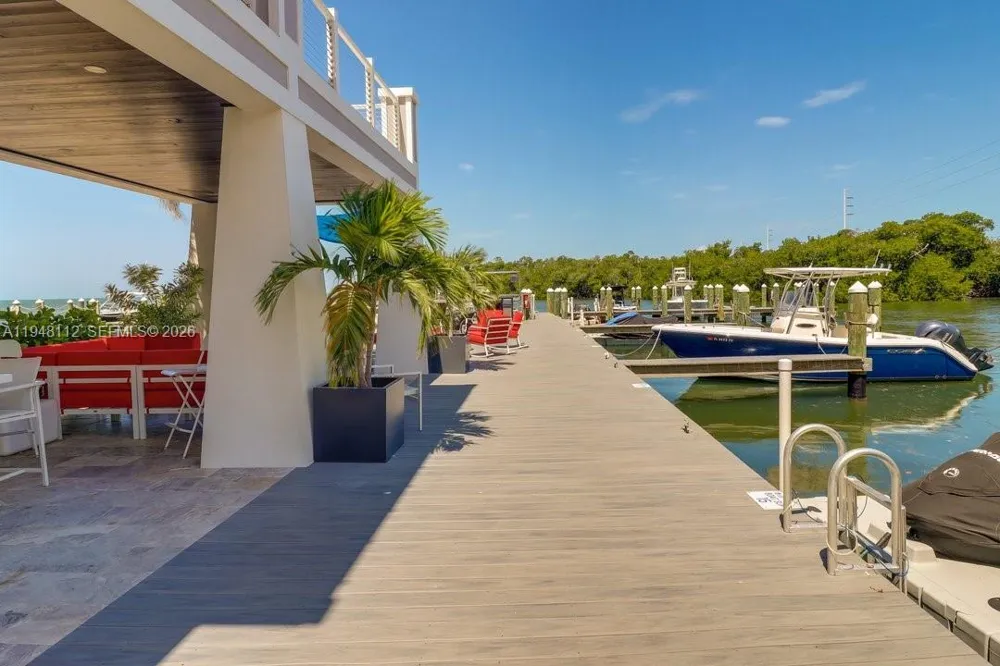 101 11th Street Ocean, Unit 17 Marathon, FL 33050