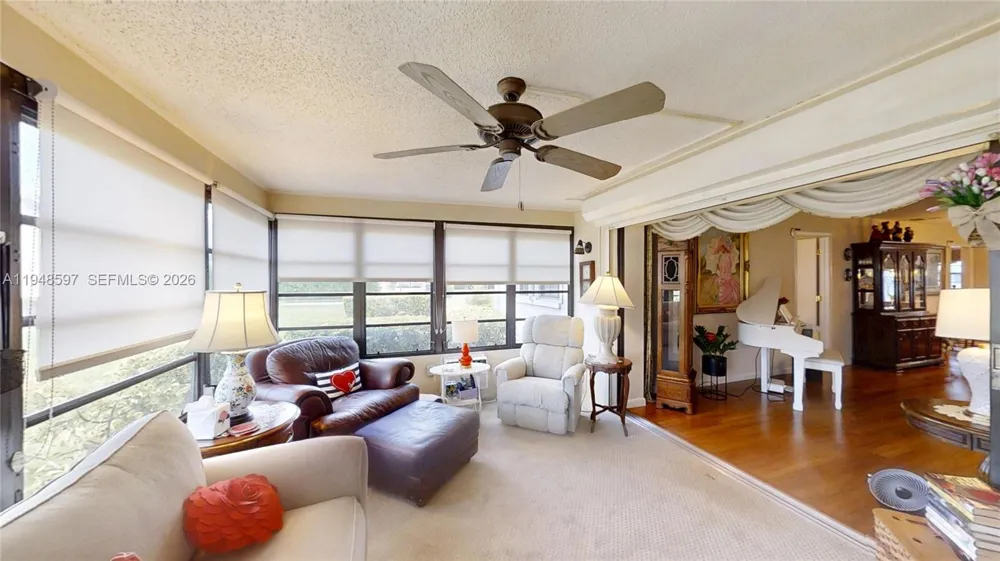 1527 Edgewater Circle Fort Myers, FL 33919