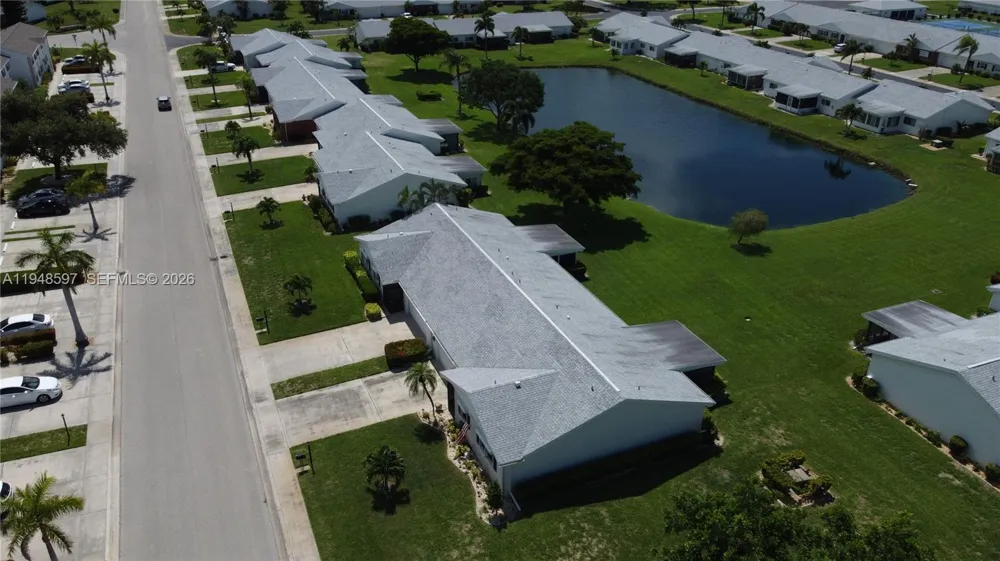 1527 Edgewater Circle Fort Myers, FL 33919