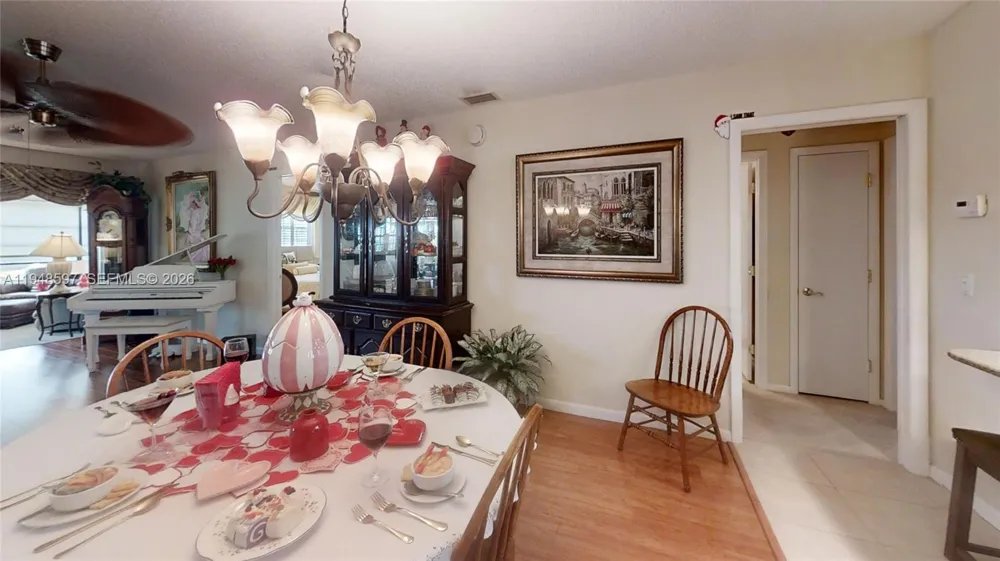1527 Edgewater Circle Fort Myers, FL 33919