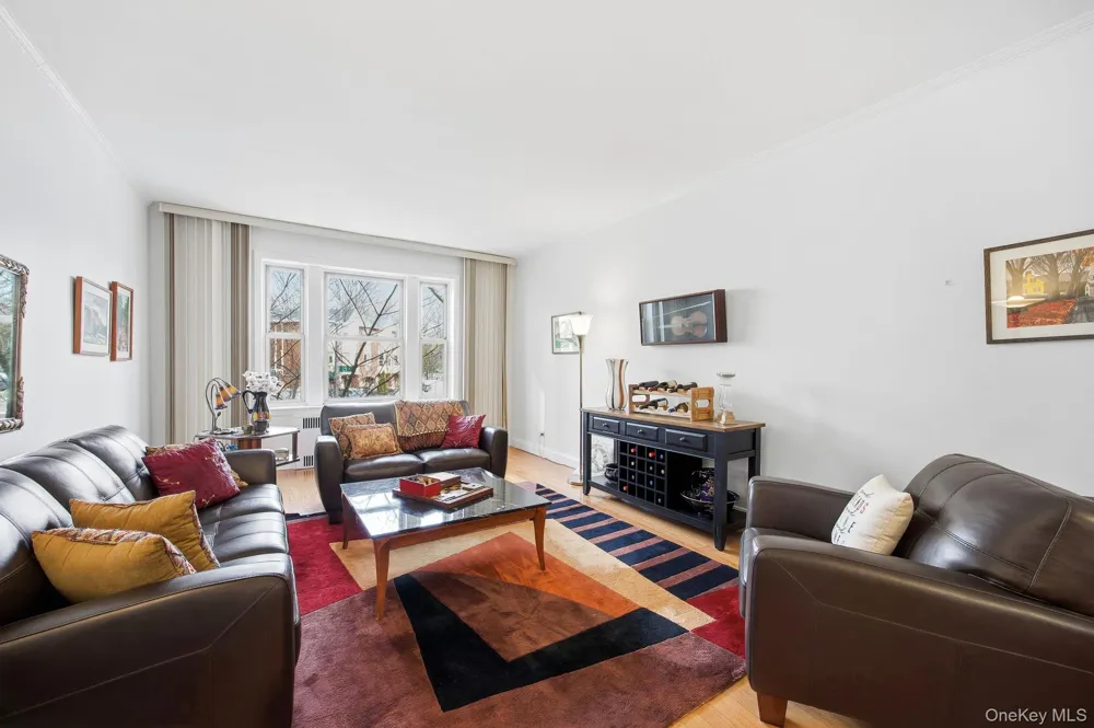 12416 84th Road #2E Kew Gardens, NY 11415