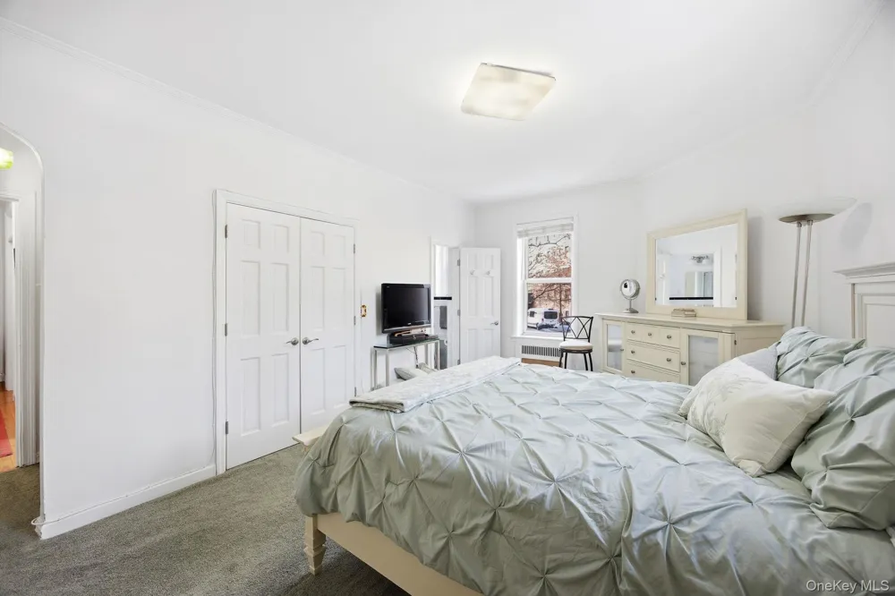 12416 84th Road #2E Kew Gardens, NY 11415