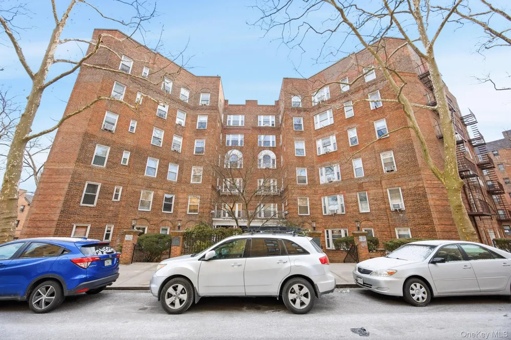 12416 84th Road #2E Kew Gardens, NY 11415