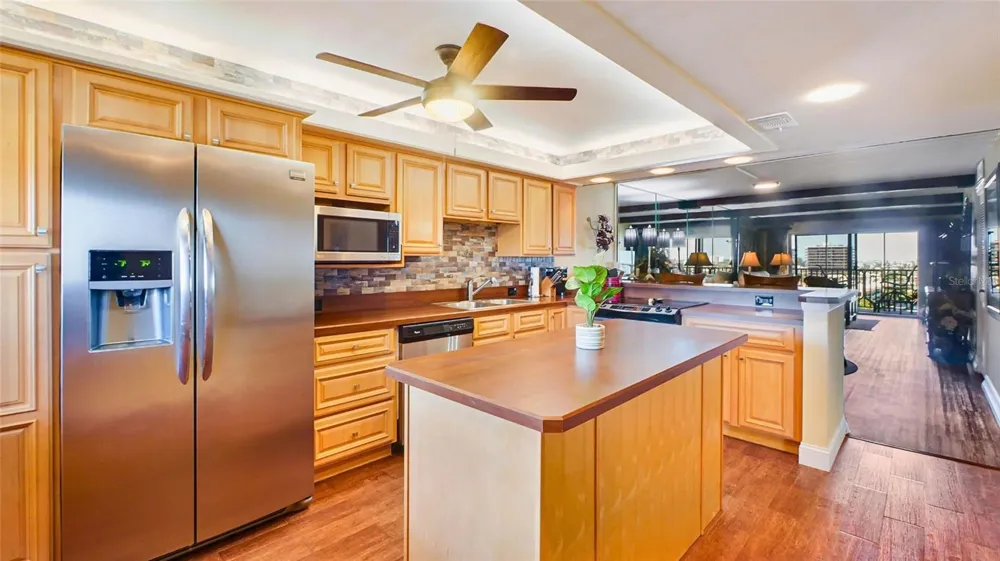 7150 SUNSET #903E St Pete Beach, FL 33706