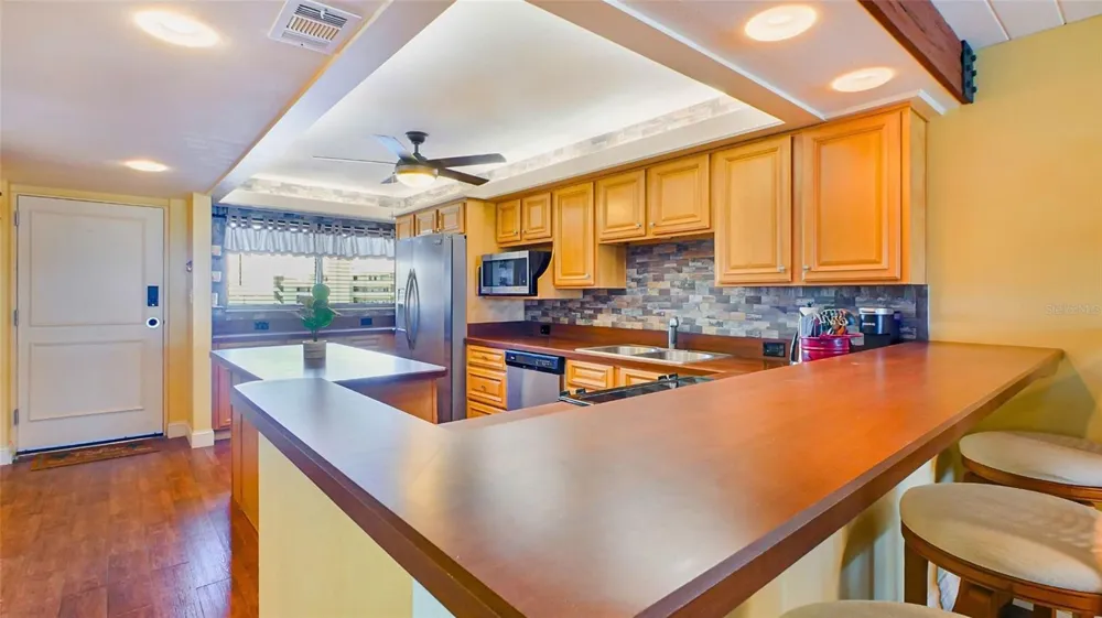 7150 SUNSET #903E St Pete Beach, FL 33706