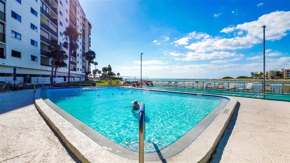 7150 SUNSET #903E St Pete Beach, FL 33706