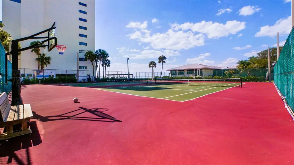 7150 SUNSET #903E St Pete Beach, FL 33706