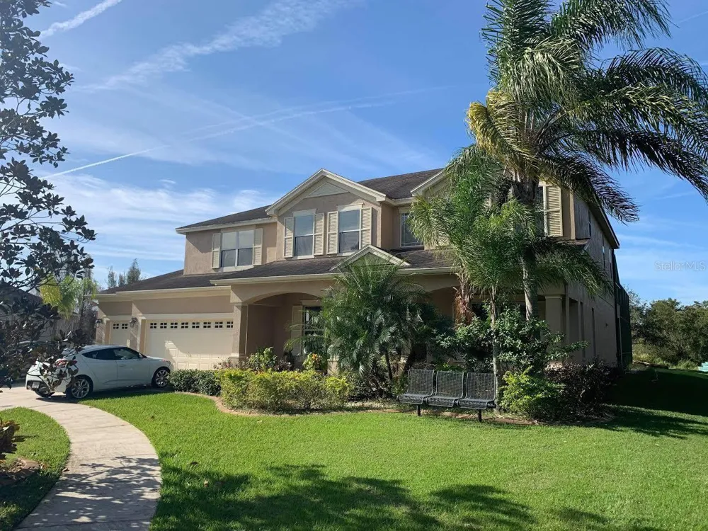 10503 PALM COVE AVENUE Tampa, FL 33647