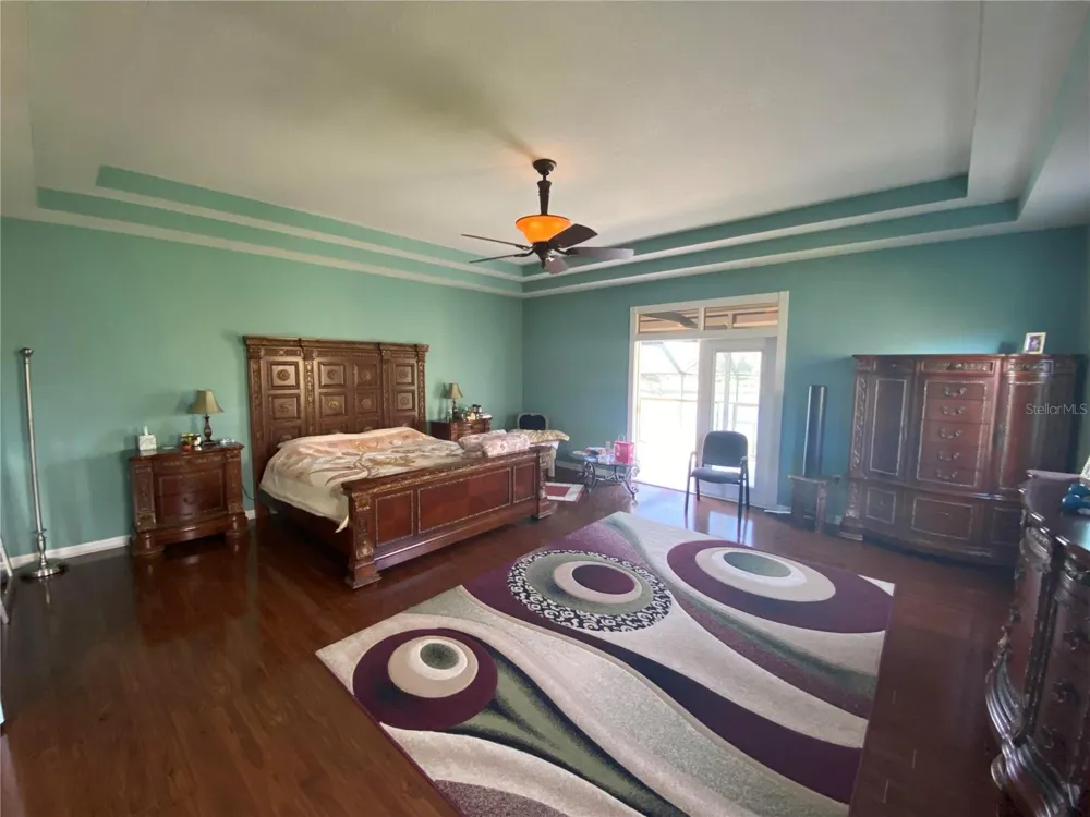 10503 PALM COVE AVENUE Tampa, FL 33647