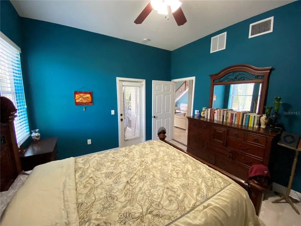 10503 PALM COVE AVENUE Tampa, FL 33647