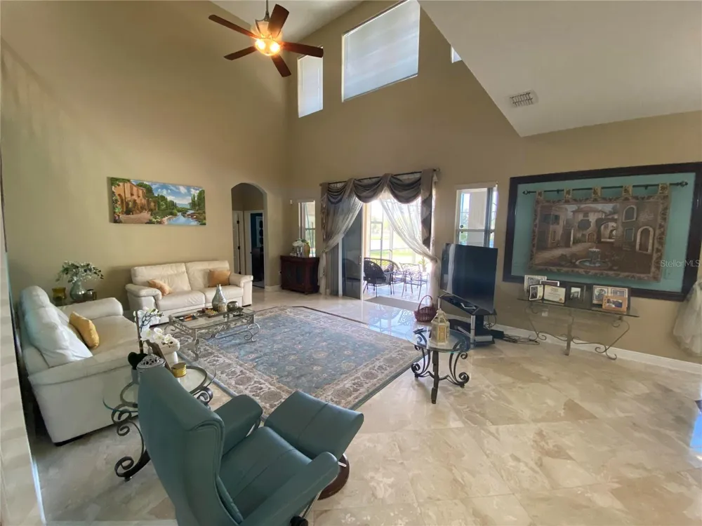 10503 PALM COVE AVENUE Tampa, FL 33647