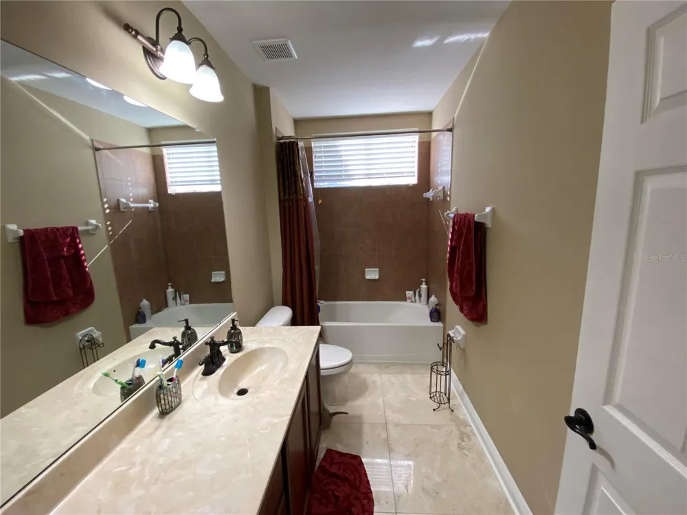 10503 PALM COVE AVENUE Tampa, FL 33647