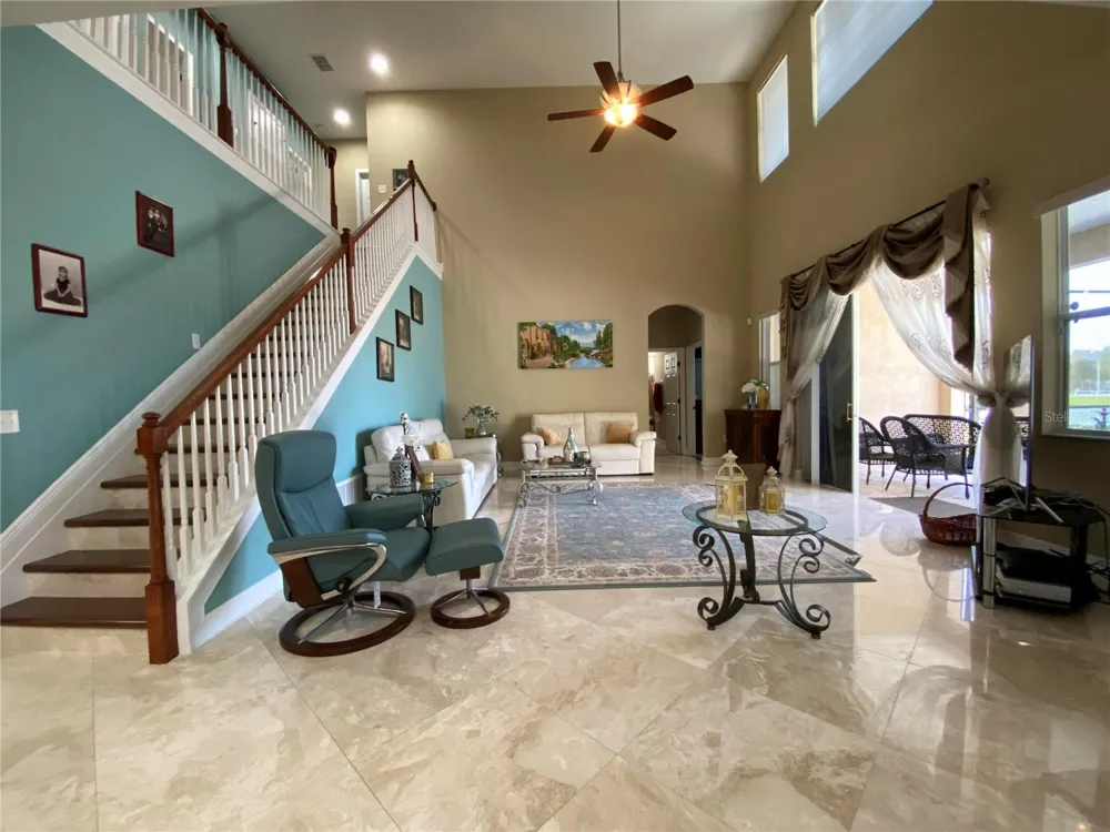 10503 PALM COVE AVENUE Tampa, FL 33647