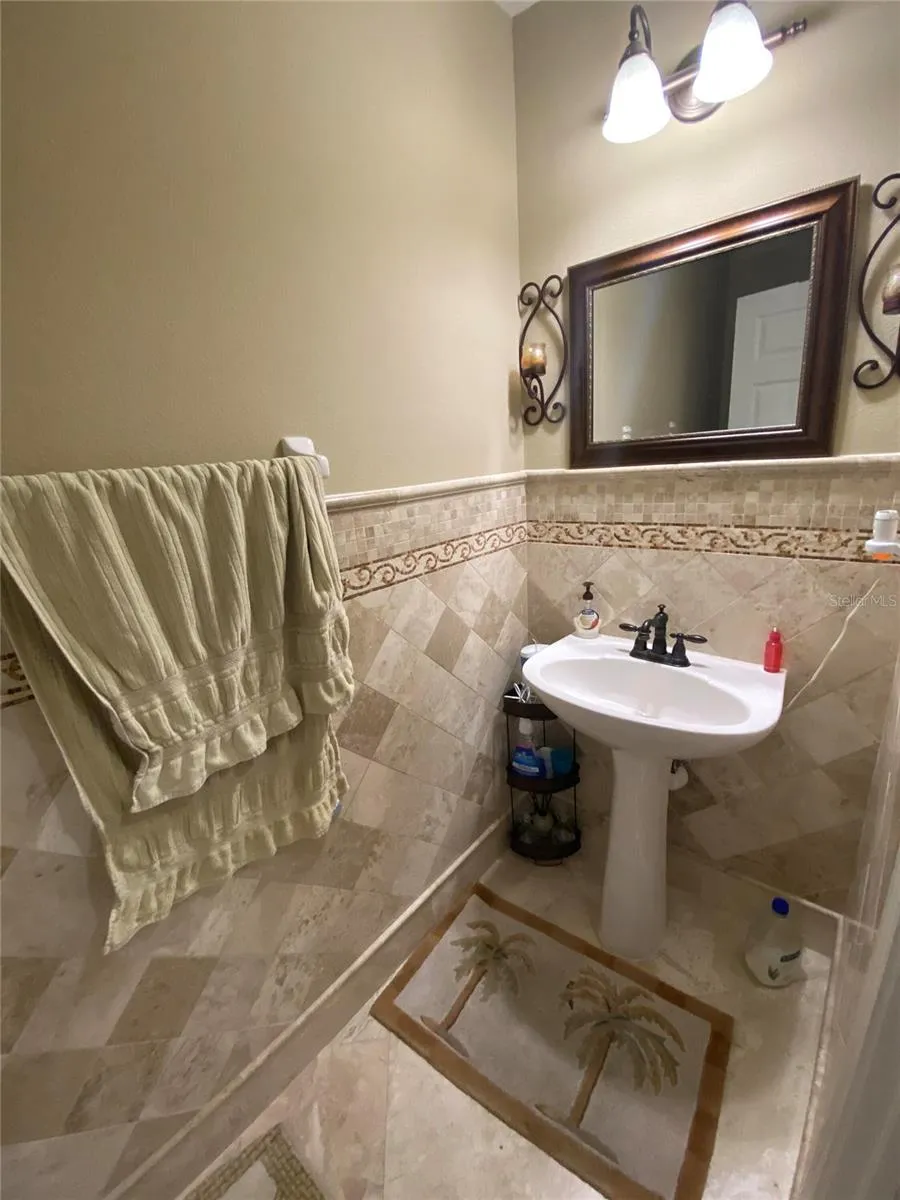 10503 PALM COVE AVENUE Tampa, FL 33647
