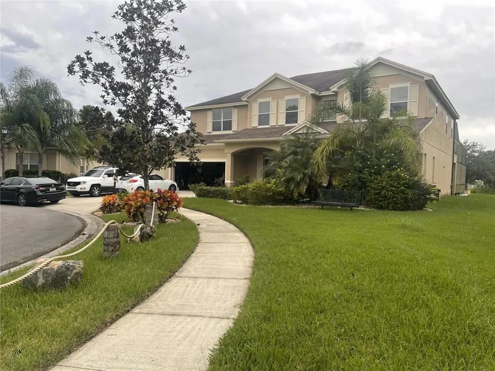 10503 PALM COVE AVENUE Tampa, FL 33647