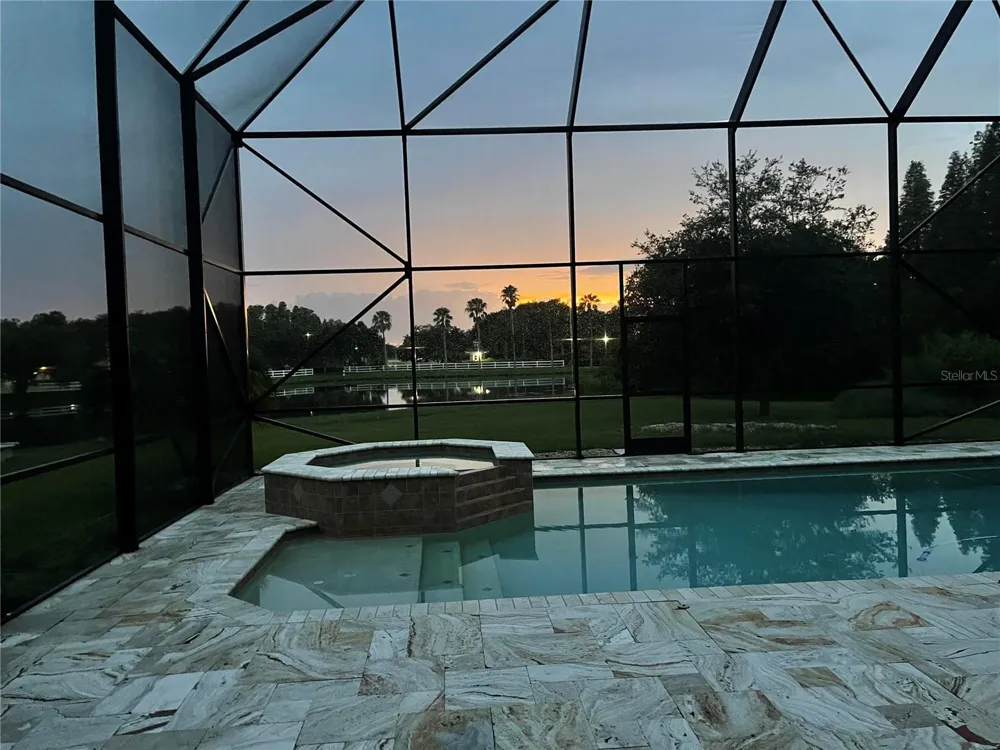 10503 PALM COVE AVENUE Tampa, FL 33647