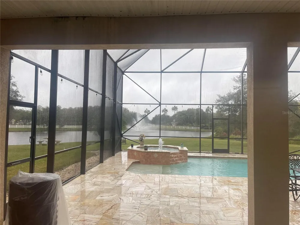 10503 PALM COVE AVENUE Tampa, FL 33647