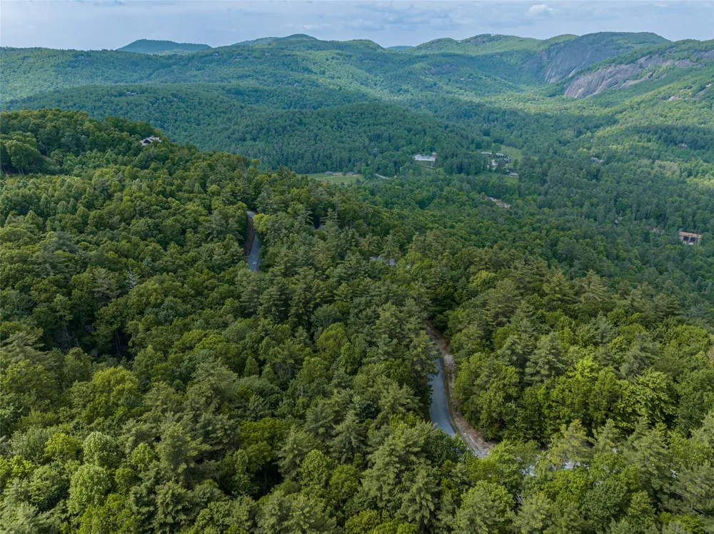 43 Ledgeview Road Cashiers, NC 28717