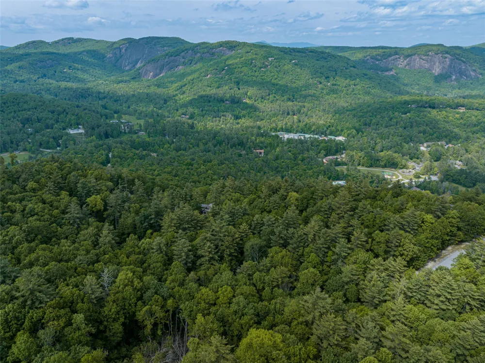 43 Ledgeview Road Cashiers, NC 28717
