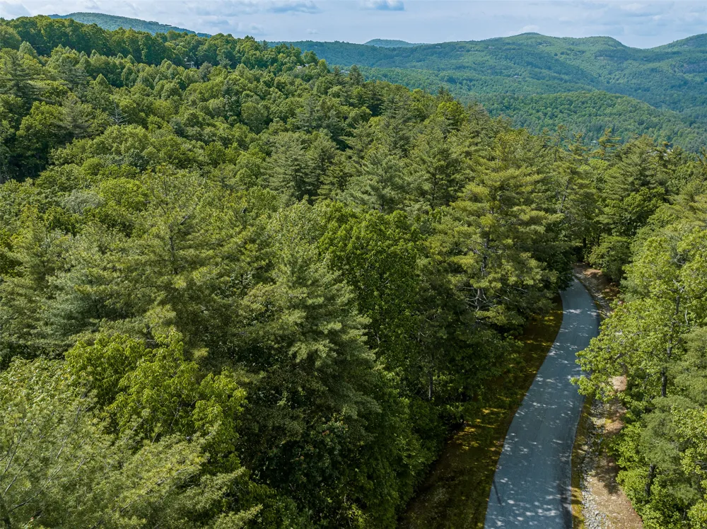 43 Ledgeview Road Cashiers, NC 28717
