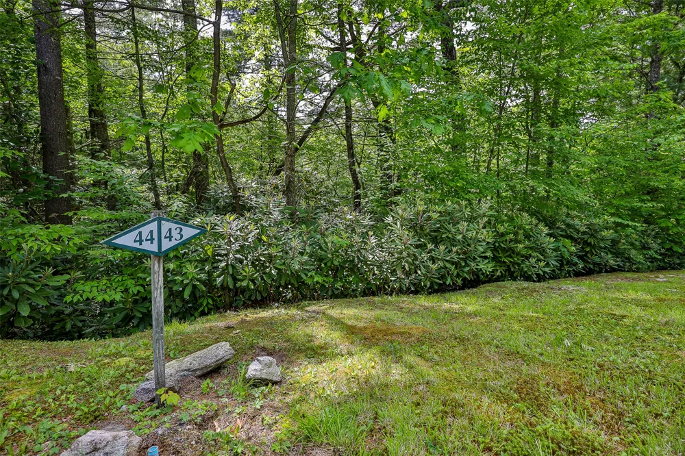 43 Ledgeview Road Cashiers, NC 28717